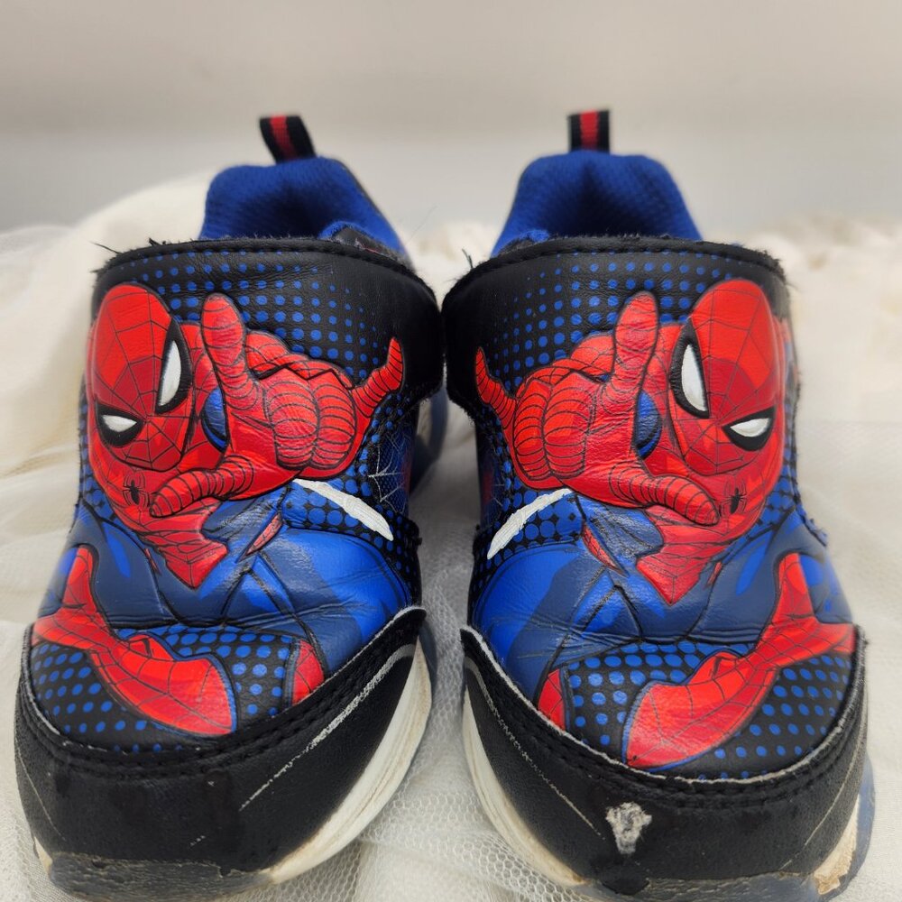 Marvel Lighted Spiderman Shoes, Toddler Size 8 (6 Inch) - Picture 3 of 6
